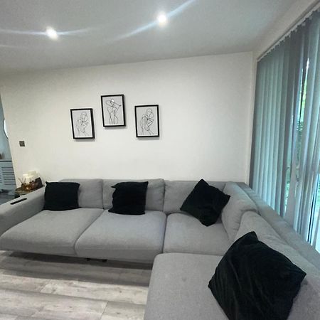 Luxury 1 Bedroom Apartment Bromley Eltham Bagian luar foto